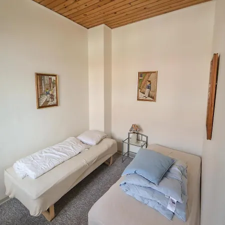 Three-bedroom In Διαμέρισμα